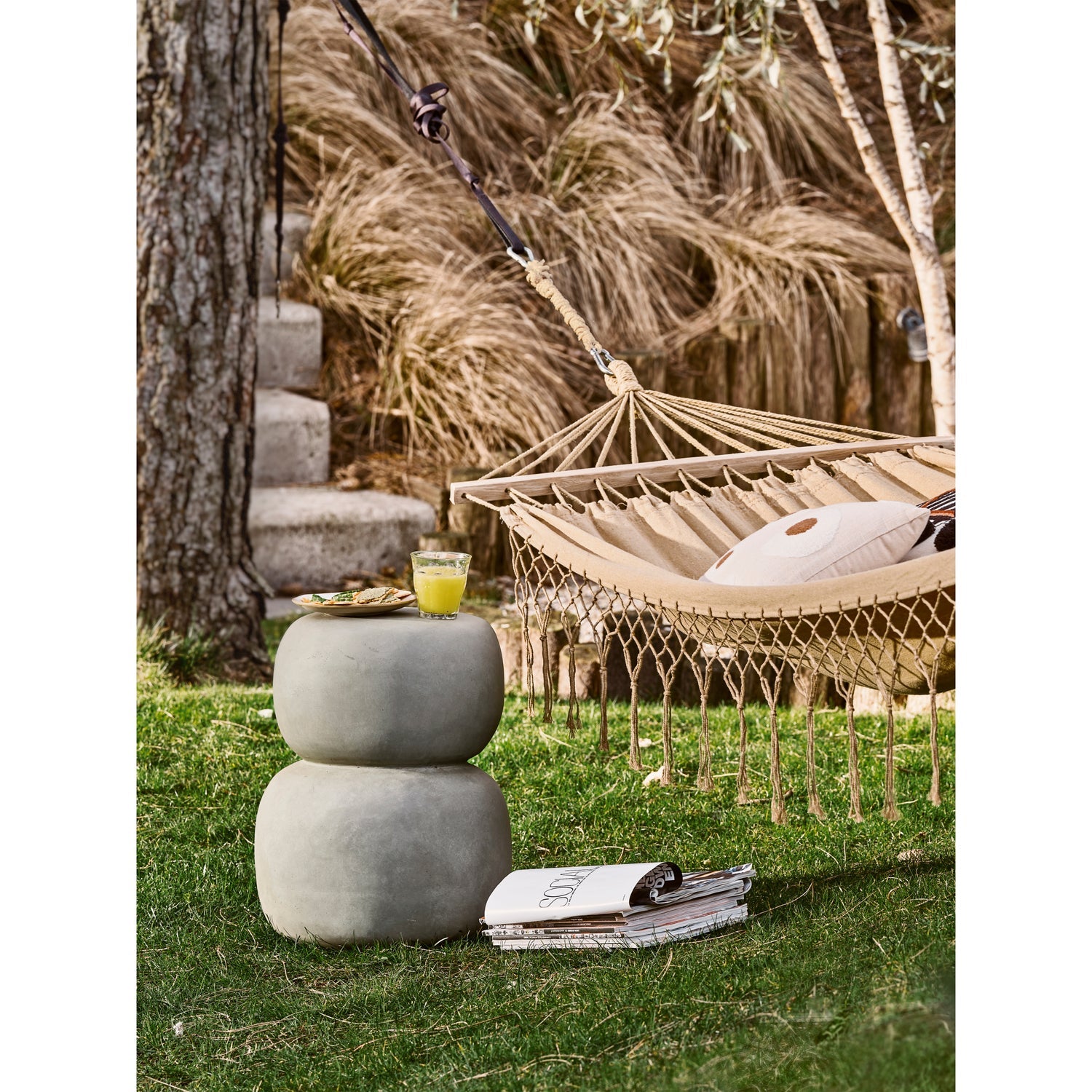 ODA SIDE TABLE CONCRETE LOOK GREEN/GREY