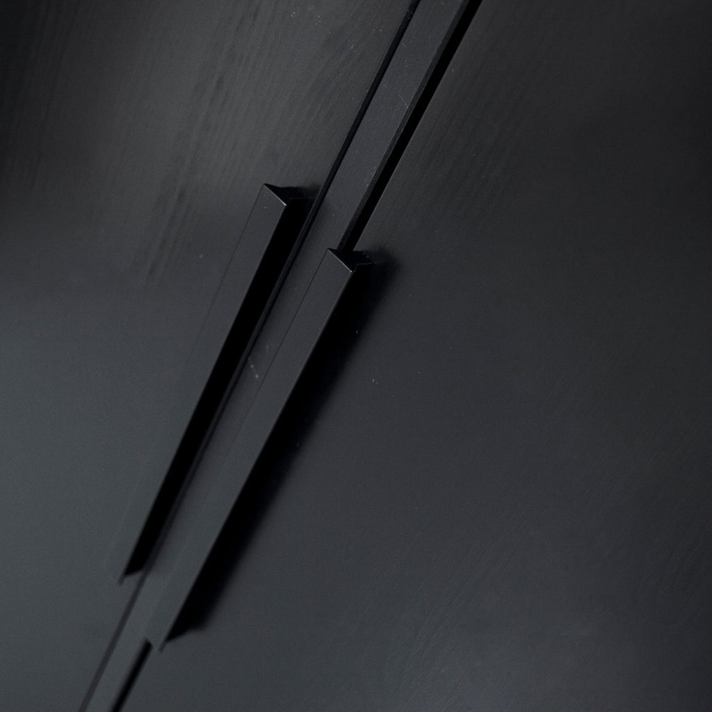 ADAM CABINET PINE BLACK [fsc]