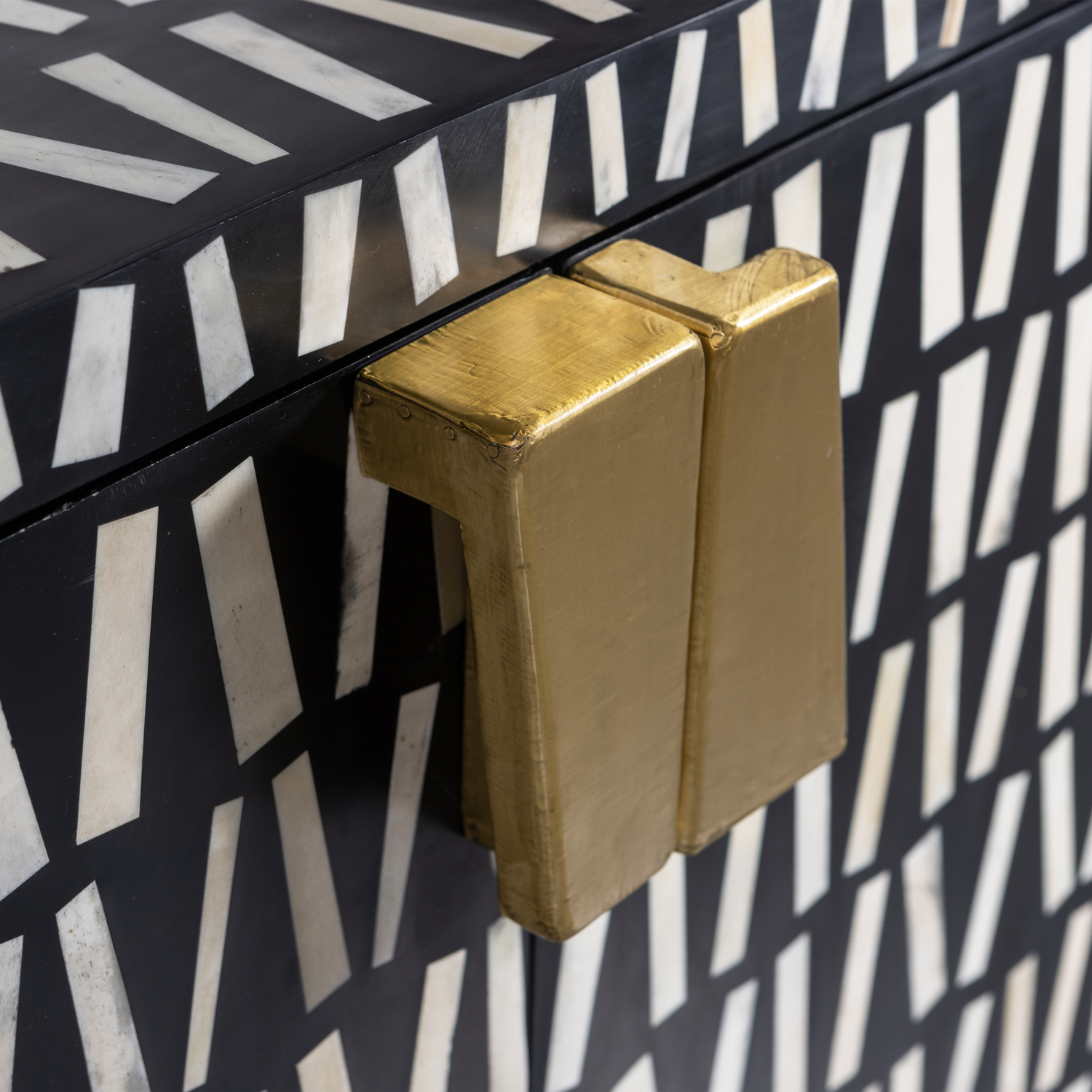 MENNE CABINET WOOD BLACK/WHITE