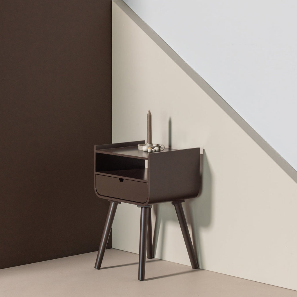 NILS NIGHTSTAND/SIDE TABLE WOOD DARK BROWN [fsc]