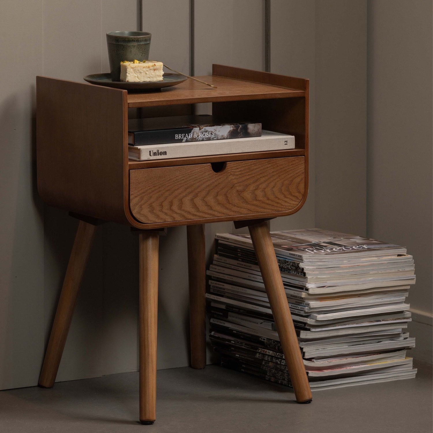 NILS NIGHTSTAND/SIDE TABLE WOOD NATURAL [fsc]