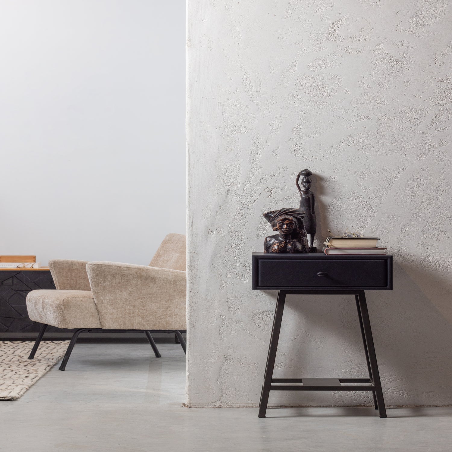 SKYBOX SIDETABLE MANGO WOOD/METAL BLACK