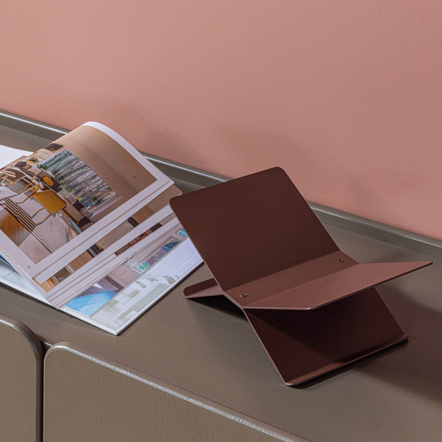 BROOK BOOK STAND LANDSCAPE METAL DARK BROWN