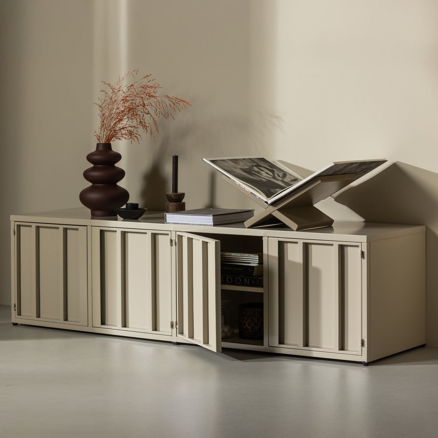 LEVEL TV STAND METAL SAND 44x160CM