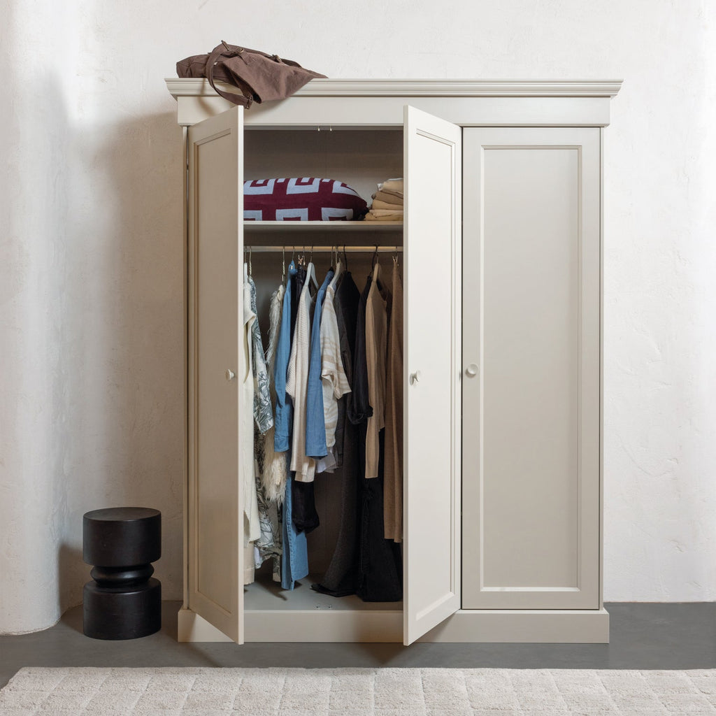 OLIVIA WARDROBE PINE DUST [fsc]