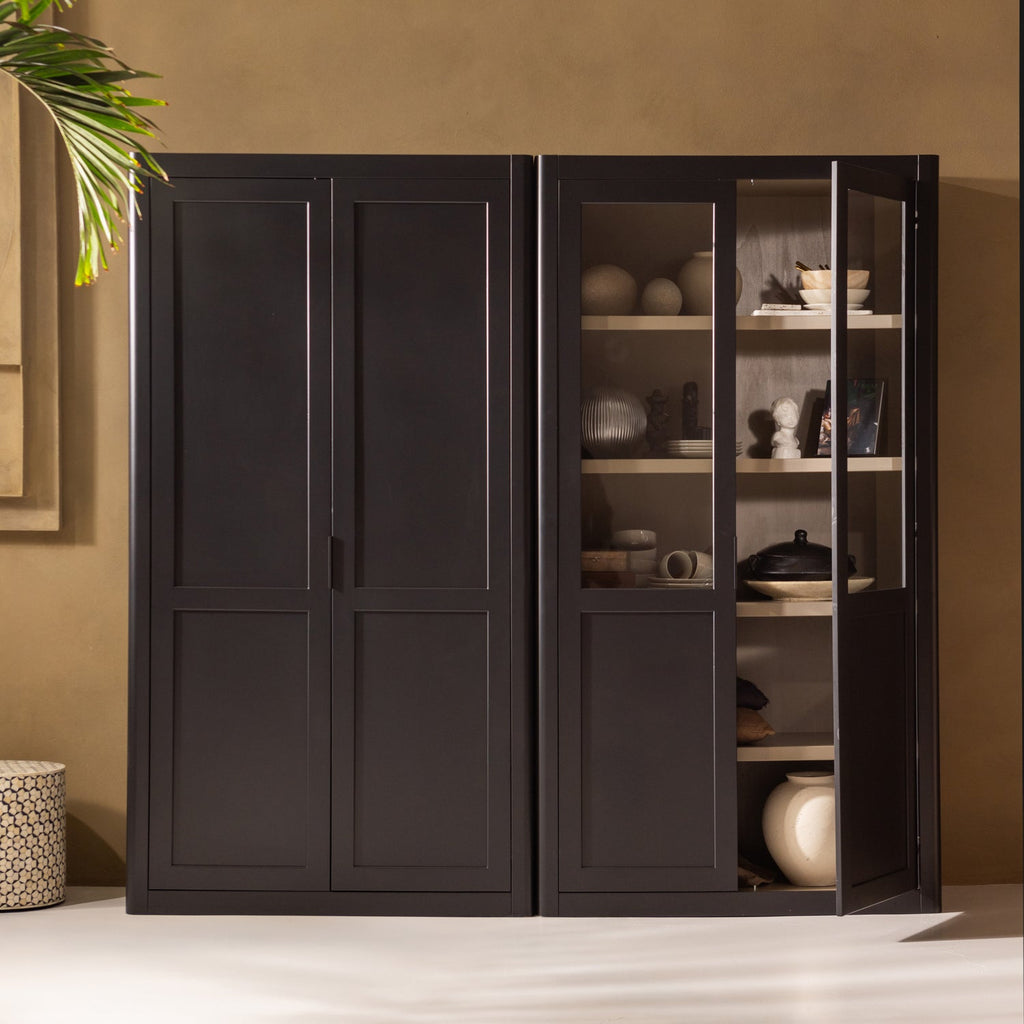GUNNAR SHOWCABINET PINE MATT BLACK [fsc]