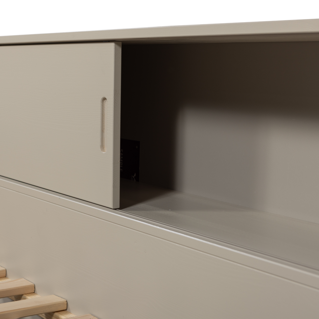 CARTER CORNER BED PINE DUST [fsc]