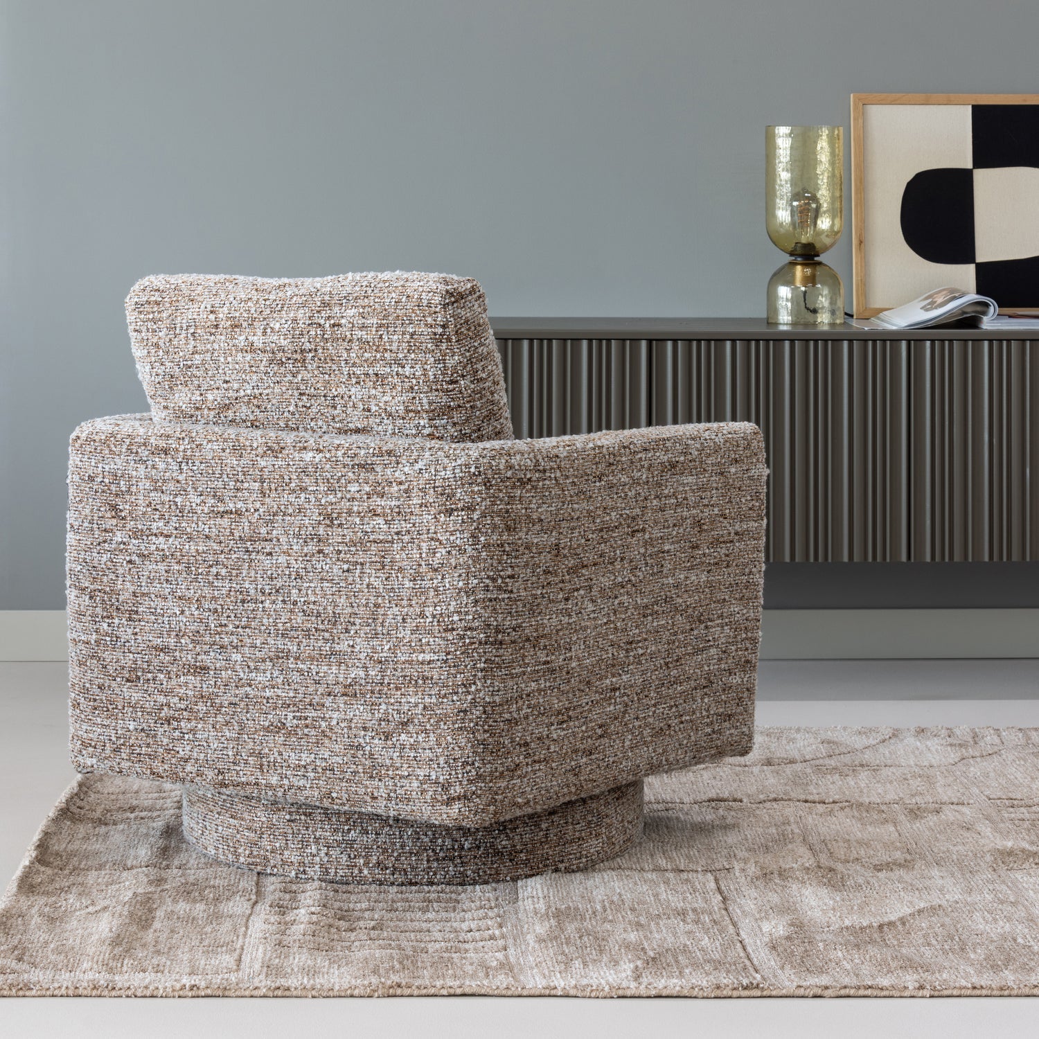 OSKA SWIVEL ARMCHAIR BROWN MELANGE