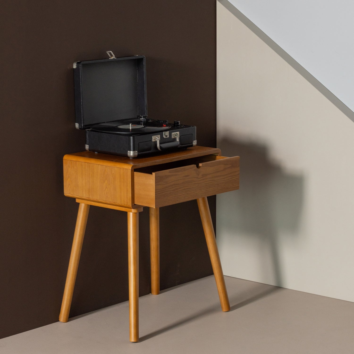 NELO NIGHTSTAND/SIDE TABLE WOOD BROWN [fsc]