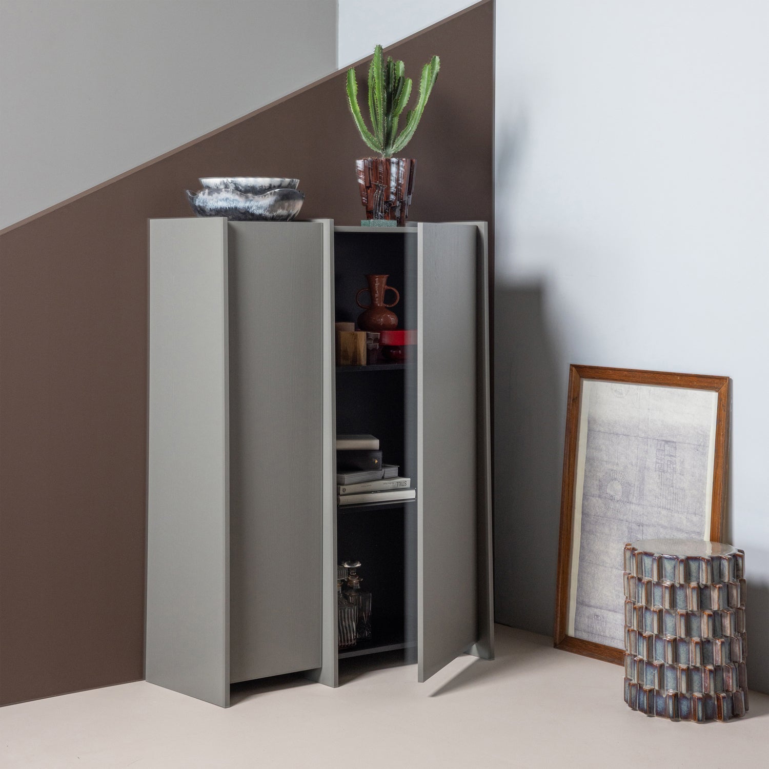BROCK 2-DOORS CABINET ASH VENEER WARM GREY [fsc]