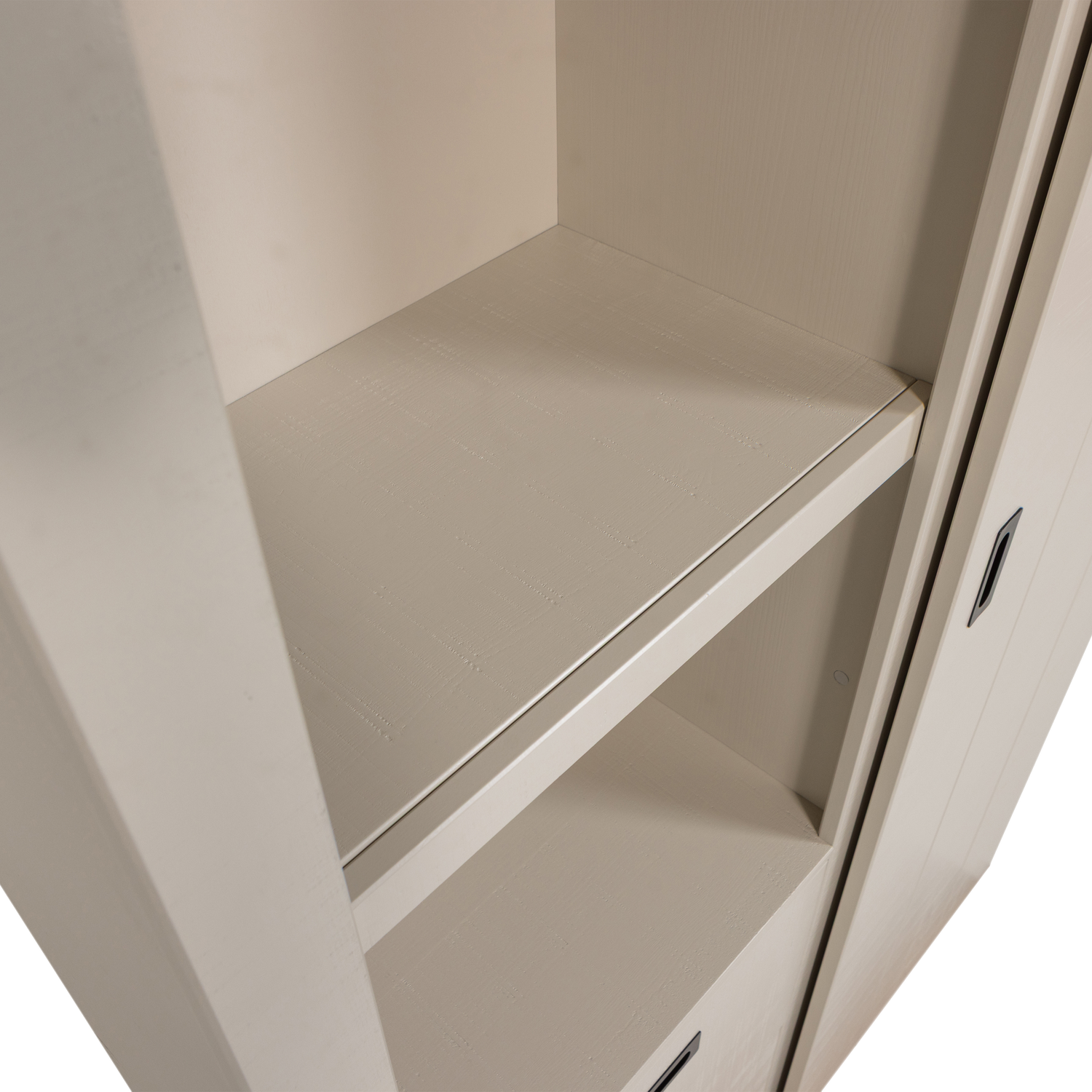 SLIDE BARN CABINET ROUGH SAWN PINE DUST [fsc]
