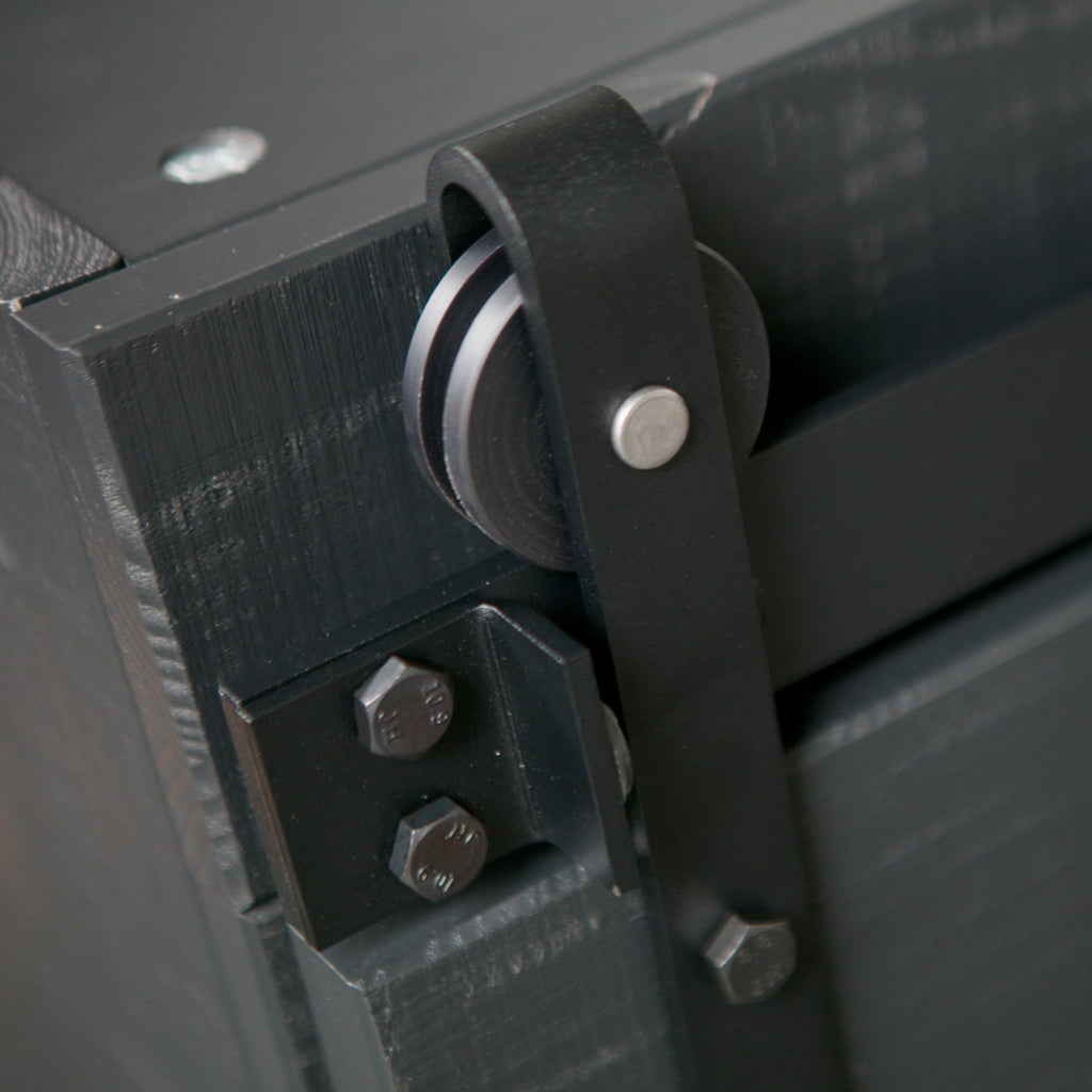 SLIDE BARN CABINET ROUGH SAWN PINE BLACK [fsc]
