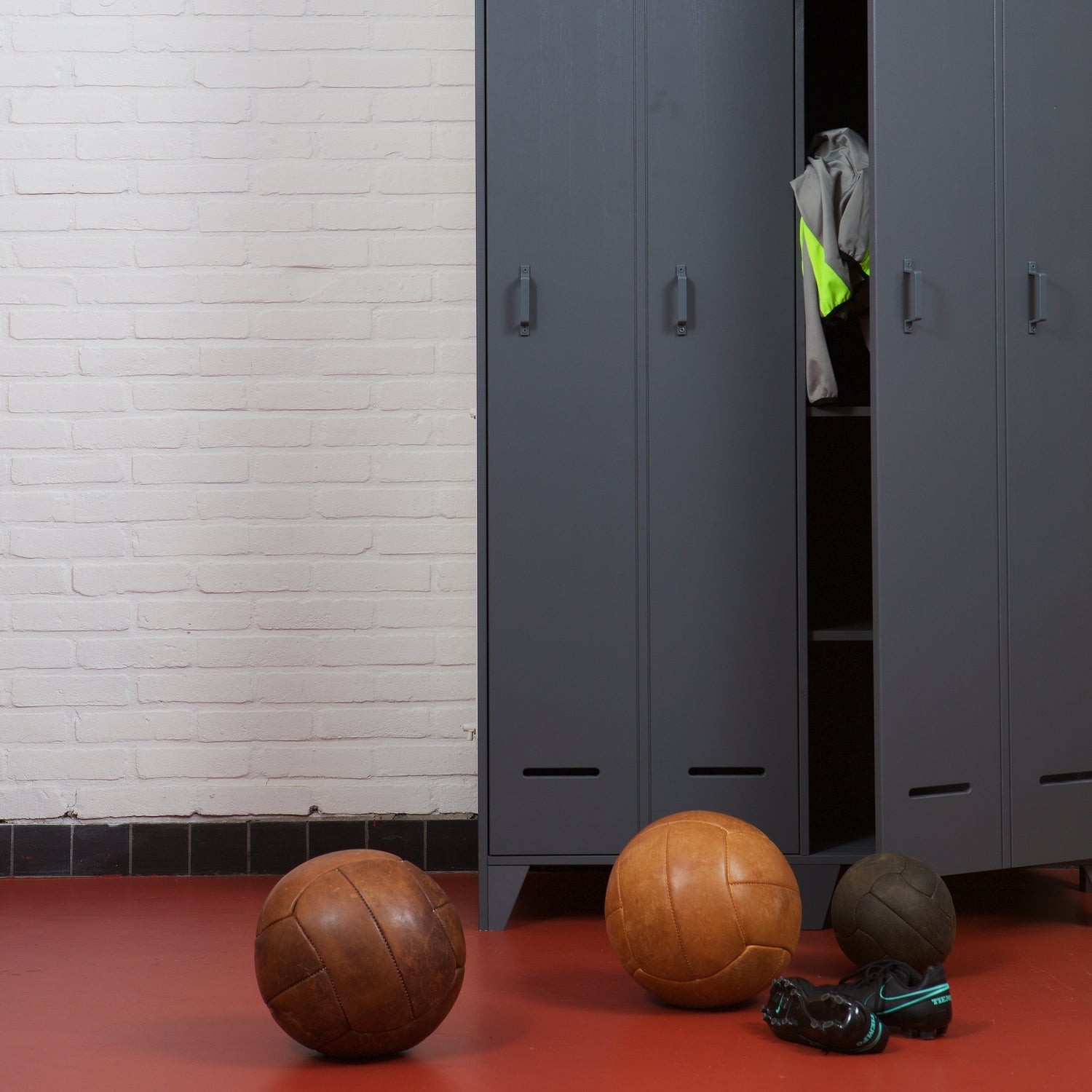 STIJN LOCKERCABINET STEEL GREY [fsc]