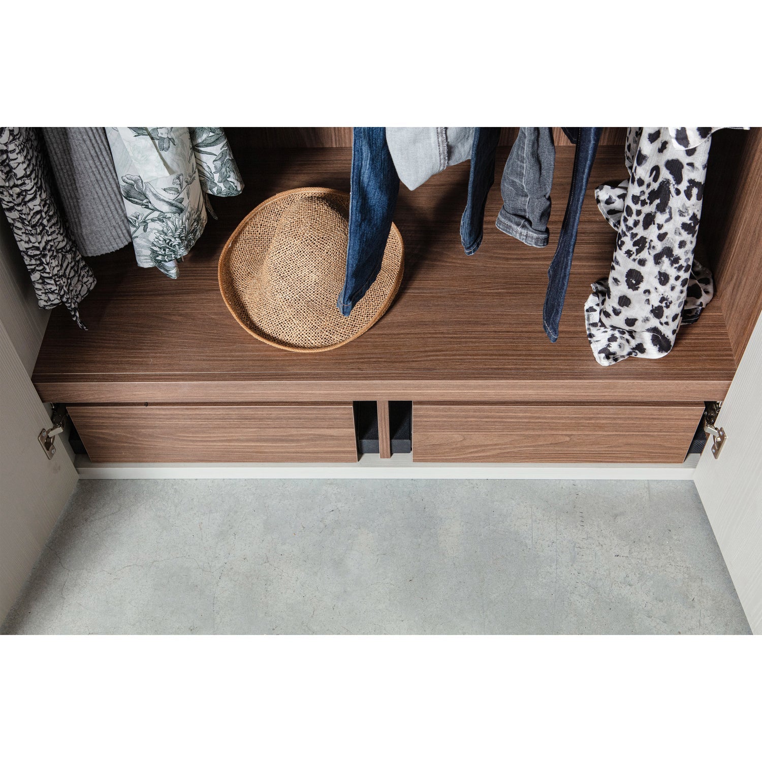 RENS 3-DOORS WARDROBE LONG HANDLE WALNUT/PEBBLE GREY [fsc]