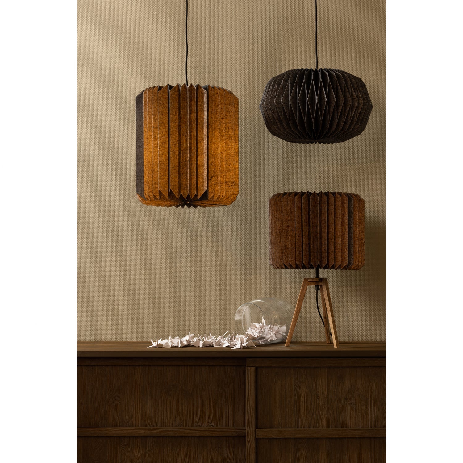 GLOBE PENDANT LAMP PAPER NATURAL/BLACK