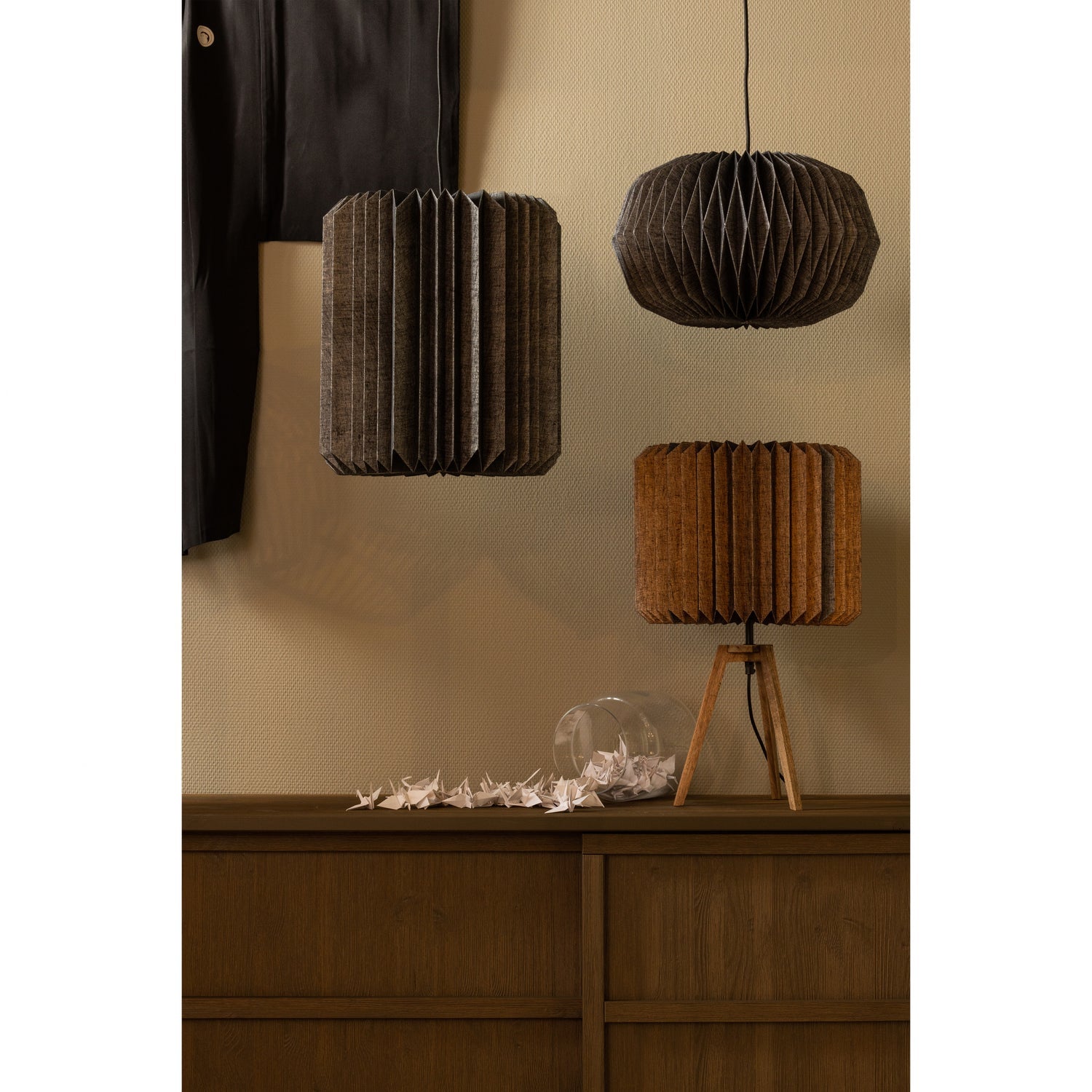 GLOBE PENDANT LAMP PAPER NATURAL/BLACK