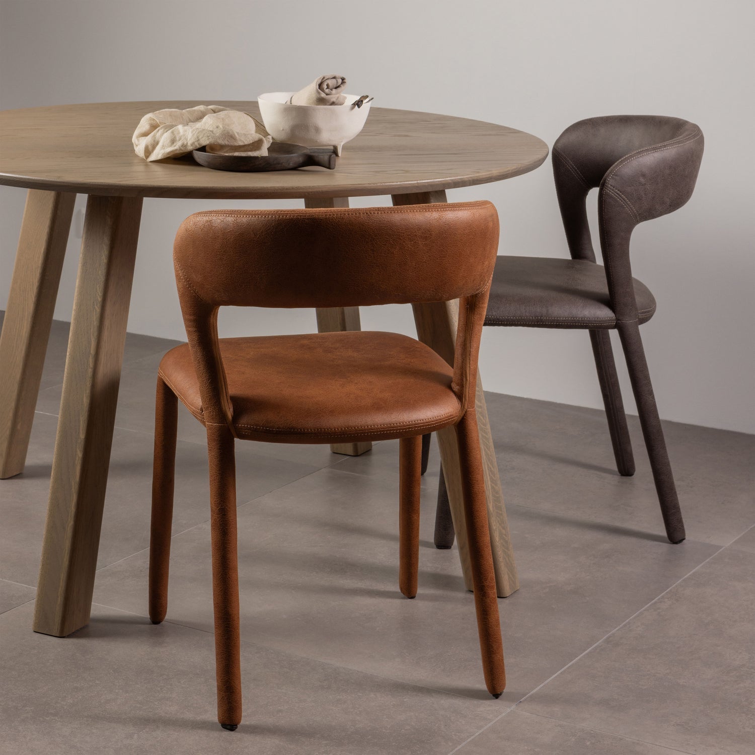 NOBLE DINING CHAIR LEATHERLOOK COGNAC
